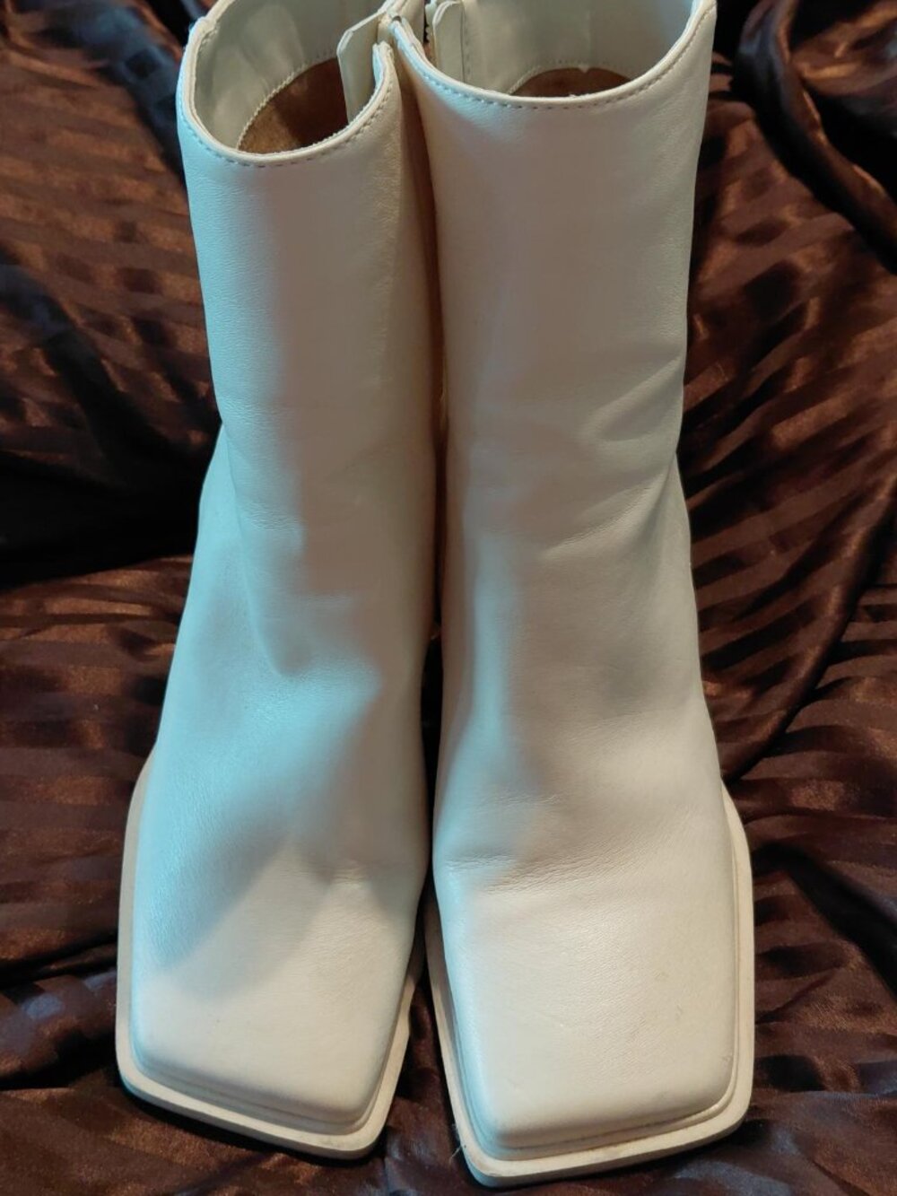 Circus by Sam Edelman Layla 2 Ivory Ankle Boots